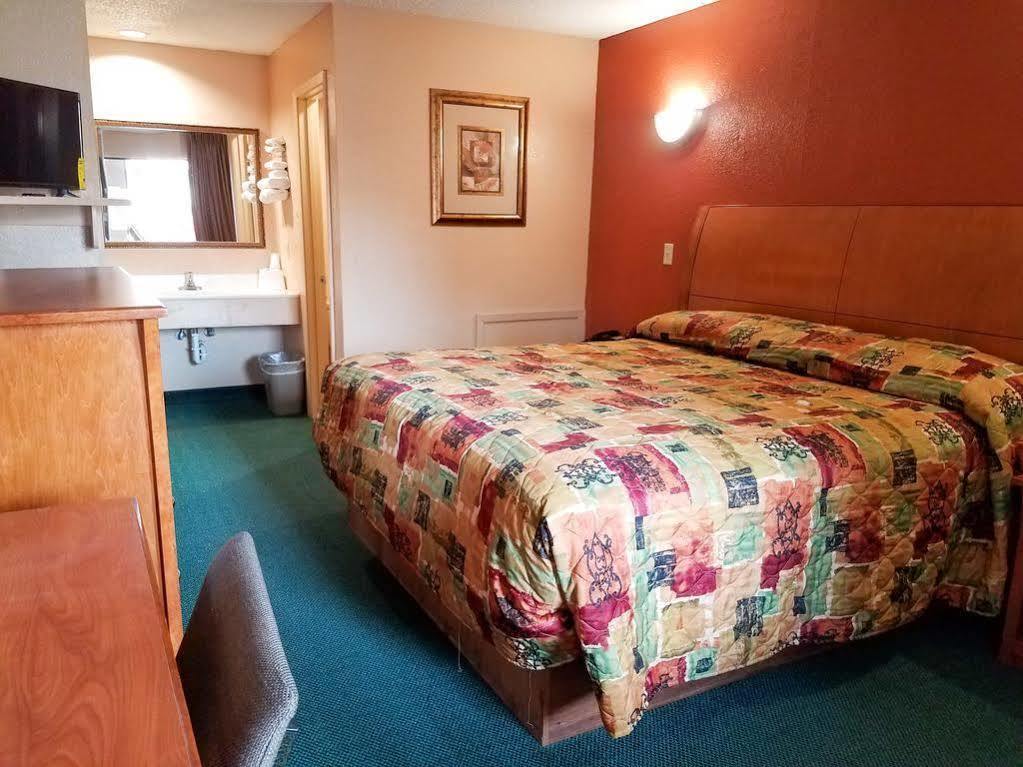 Oyo Hotel Groesbeck 외부 사진